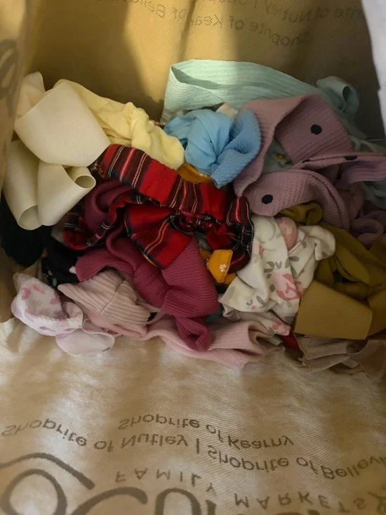 Kids Multicolor Hair Scrunchie & Bow Set - Picture 2 of 3